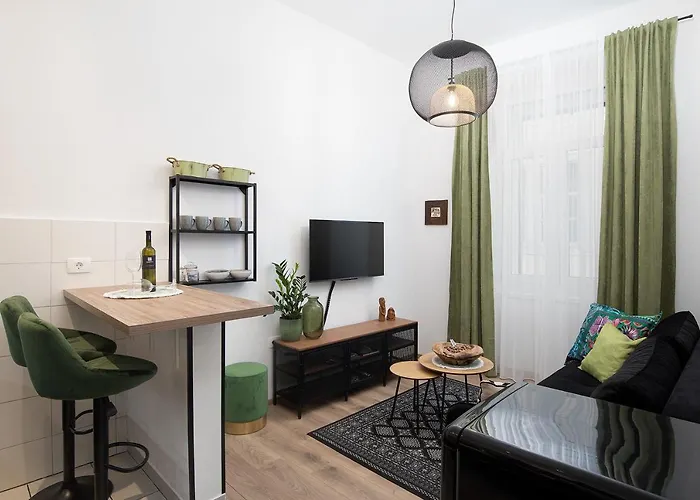Deluxe Ana Apartman Póla